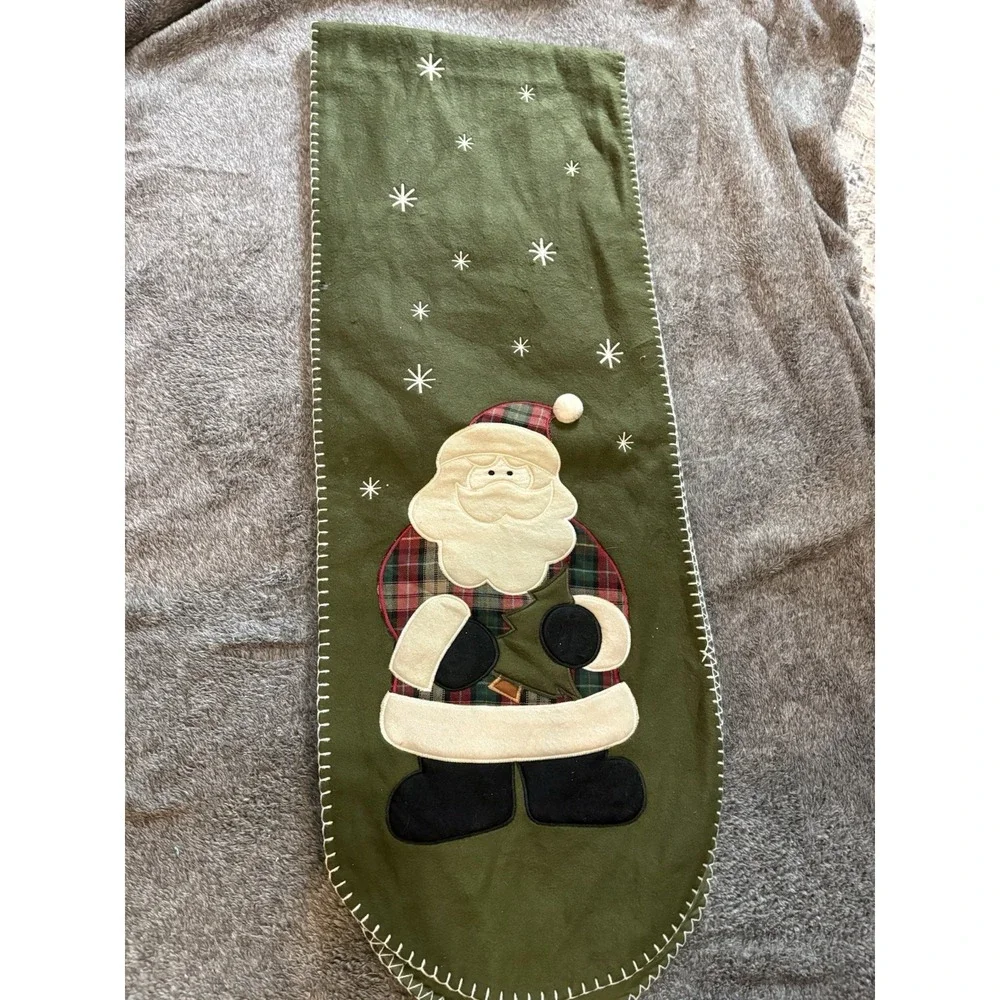Vintage Christmas Table Runner Santa Green Quilted Plaid Applique 13